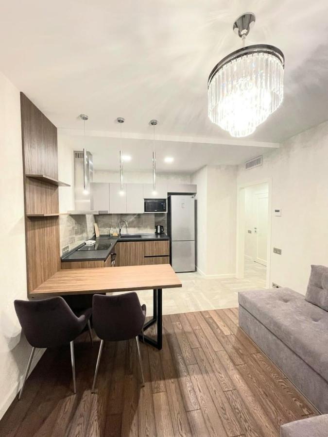 קייב 1 Room 60M2 Center Of Obolon Near River Side. 11 Floor מראה חיצוני תמונה